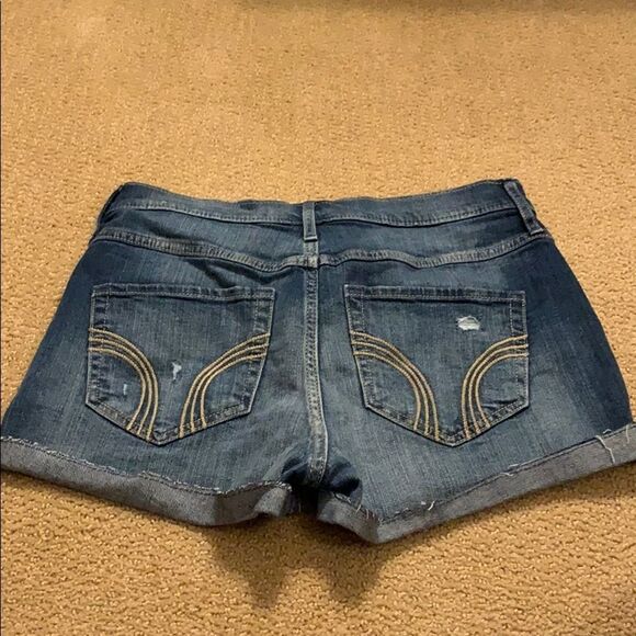 High rise short shorts - Picture 2 of 4